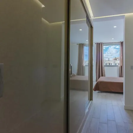 Ocean Garden Apartment *