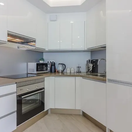 Ocean Garden Apartment *